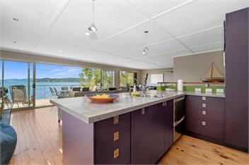 Onepoto Bay Lakehouse (Bachcare) - Lake Rotoiti