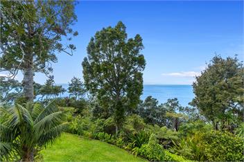 Beachside Luxury (Bachcare) - Auckland