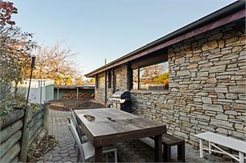 Lake Stroll Charm (Bachcare) - Wanaka