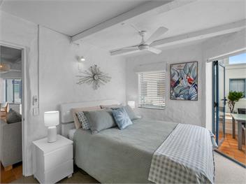 Poolside Waterfront (Bachcare) - Orewa