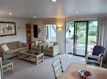 Doonside Cottage at Grossi Point - Nelson 7005