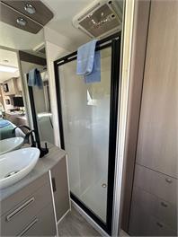RV Space With Comfy Bed in Country Location - Hastings