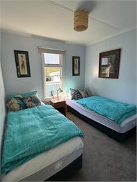 The Beach House - Parapara beach bach - Golden Bay