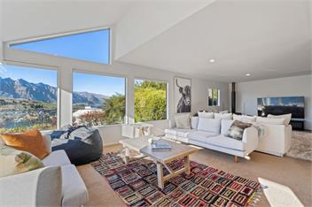 Hensman House (Bachcare) - Queenstown