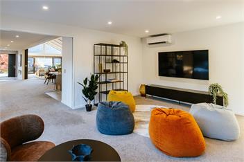 The Clearview House | Lake Views | Spa Pool | Sleeps 9 - WANAKA