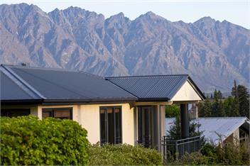 Prime Location | 3 bedroom home | Unlimited WIFI - Queenstown