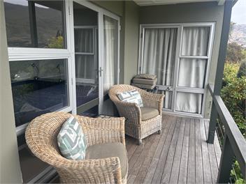 SUPERB Home,Studio,Spa,lake & mtn views,OSP&much more - Wanaka