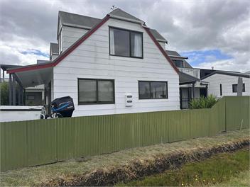 Hosts on the Coast Dads Place - Whangamata
