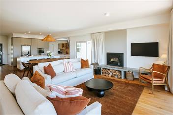 Penshurst | Sleeps 8 | Spa Pool - Wanaka