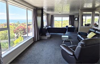 Ocean & Mountain Views Home -