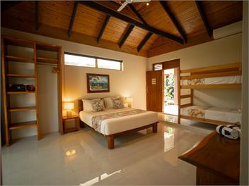 Fully serviced Beachfront Villa in Fiji -