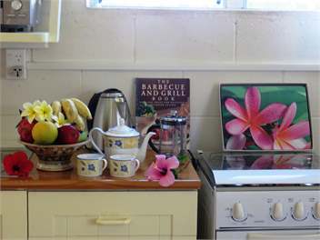 Heron's Reef Bougainvillea Studio - Cook Islands