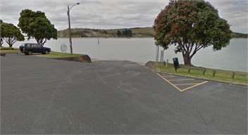 Luxury, Large, Modern Beach Home - Whangarei