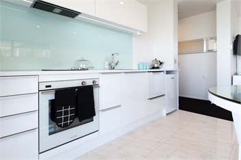 Aqua Heights - Stunning Apartment with Sea Views! - Nelson