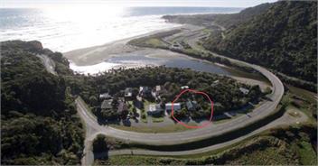 Punakaiki Paua Palace  - Punakaiki