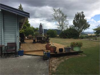 Ikamatua Accomodation - West coast