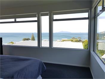 Langs Beach Stunning Ocean Views - Langs Beach