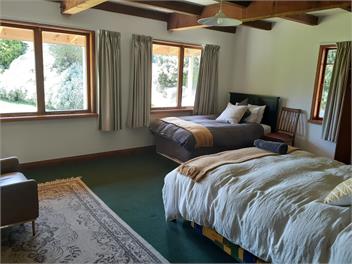 Snowdon Lodge - Windwhistle