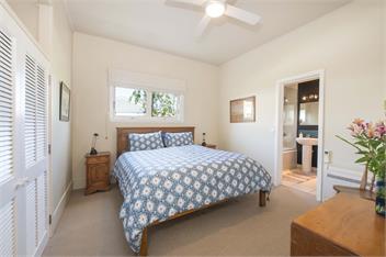 Brookville Cottage - Secluded Central Location - Nelson