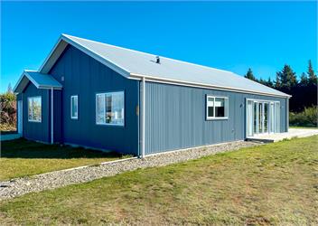 Peaceful, Warm, Sunny Lake Hawea Home - Wanaka
