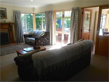Summer Retreat (Bachcare) - Blenheim