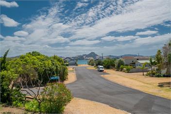 The Black Shack (Bachcare) - Cooks Beach