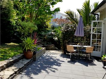 Tiromoana Beachfront Cottage in Worser Bay - Wellington