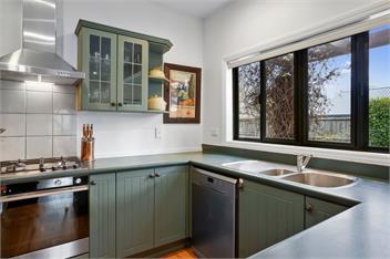 Kokomea House (Bachcare) - Wanaka