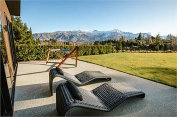 Mt Roy Terrace - Spa Pool - Extensive Artwork Collection - Wanaka