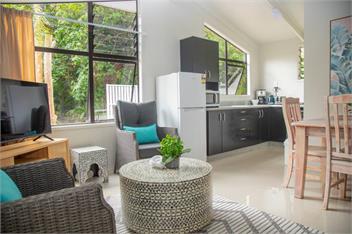 Natura Lagoon Bungalow 2 - Rarotonga
