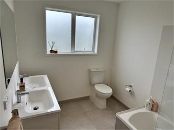 Beautiful New Beach House  - Auckland 