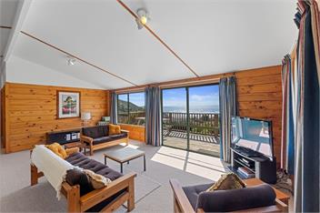 Seaview, Sun and Surf (Bachcare) - Piha