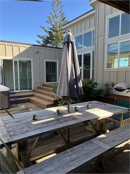 Longshore: Absolute beachfront,spa,tennis,pool - Waikanae Beach