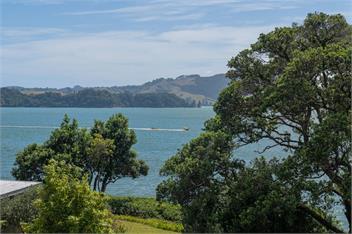 The Retreat (Bachcare) - Cooks Beach