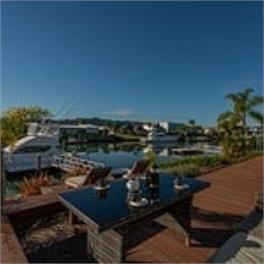 Hosts on the Coast Boost Morale on the Canal - Whitianga