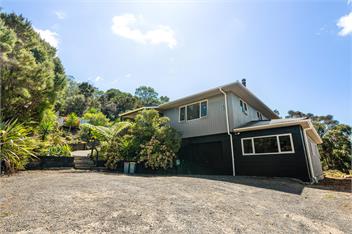 Sunny Paihia Retreat with BBQ, Spa and Pool - Paihia
