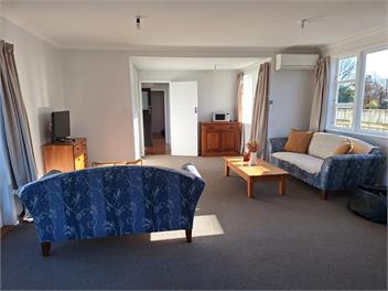 Oxford Retreat (2 Min to Square) - Martinborough
