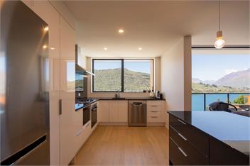 Fantastic 4 BDR Home | AC | WI-FI | Coffee Machine - Queenstown