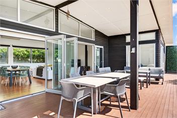 The Esther Hideaway -