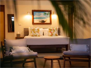 Fully serviced Beachfront Villa in Fiji -
