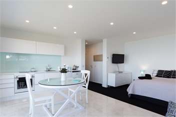 Aqua Heights - Stunning Apartment with Sea Views! - Nelson