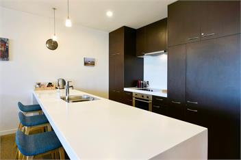 Sea Path - Nelson Waterfront Apartment - Nelson