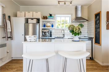 Black Bach on Burrell - Waiheke Island