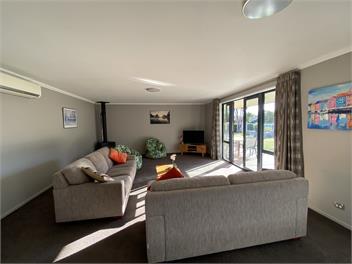 Wanaka Family Retreat (Free WiFi) - Wanaka
