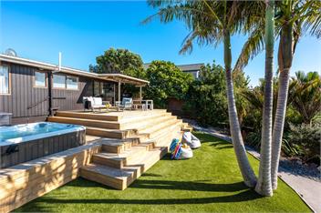 Sol Spa Oasis (Bachcare) - Surfdale