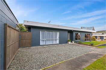 True Blue (Bachcare) - Taupo Central