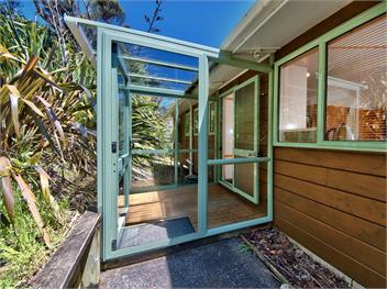 Seaview, Sun and Surf (Bachcare) - Piha