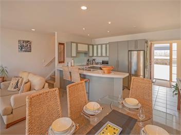 Tairua Waterfront Retreat (Bachcare) - Tairua