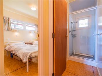 Poppy's Beach House (Bachcare) - Whangapoua
