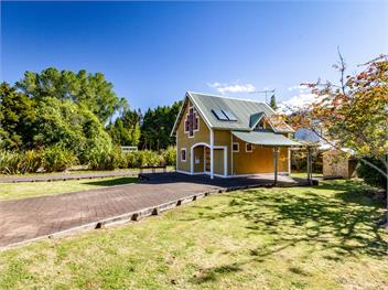 The Gingerbread House (Bachcare) - Ohakune